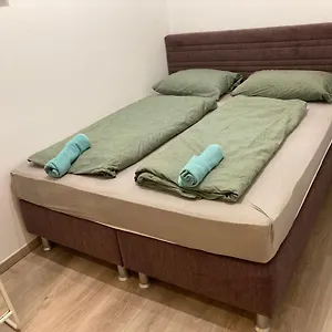  Apartament Roland Downtown - Korut