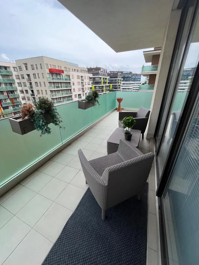 Diamond Apartments - 3 Bedroom, Luxurious Apartment In The Heart Of The City Budapest