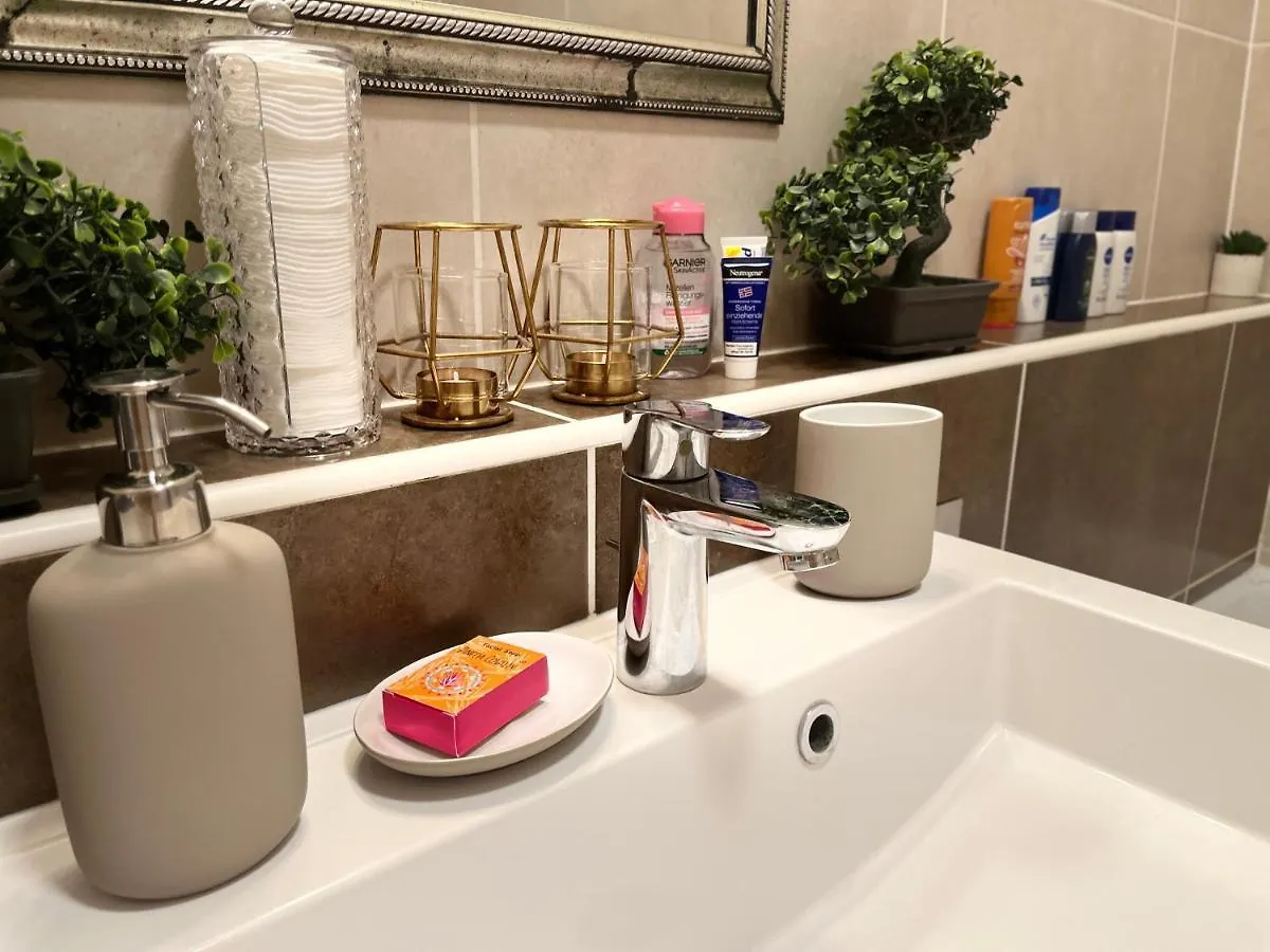 Diamond Apartments - 3 Bedroom, Luxurious Apartment In The Heart Of The City Budapest